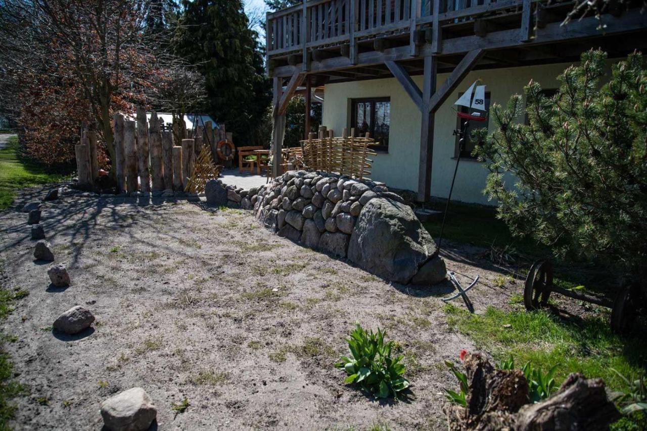 3-R-Ferienwohnung-Fuer-3-Personen-In-Schaprode-Auf-Ruegen-Zi4 Zewnętrze zdjęcie